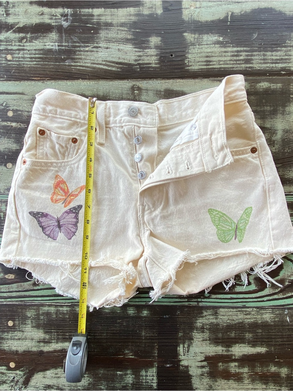 Levi’s 501 White Denim with Butterflies Shorts SZ XXS